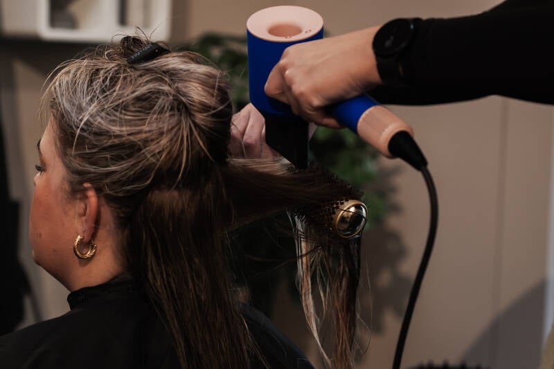 Knipbehandeling bij Salon No.55